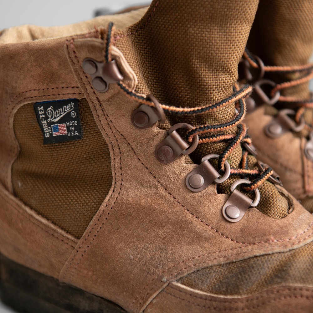 Danner Gore-Tex Hiking Boots Sz 7.5 Brown Suede GorpCore Granola Girl Trail Gear - Picture 3 of 6
